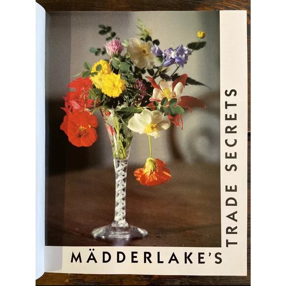 ANTHROPOLOGIE: Madderlake's Trade Secrets: Finding & Arranging Flowers Naturally - Picture 4 of 6